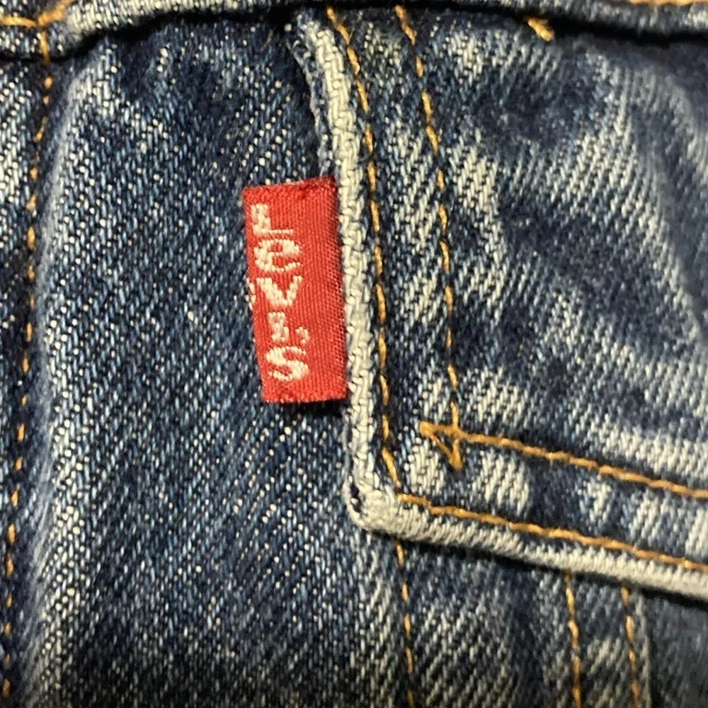 Vintage Levi’s Fleece Lined Denim Trucker Jacket Medium Blue Cozy Retro
